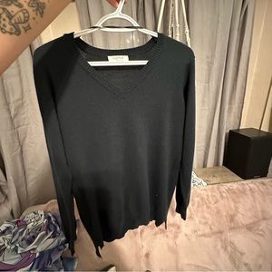 Navy Blue V Neck Sweater • mySTYLE • Large